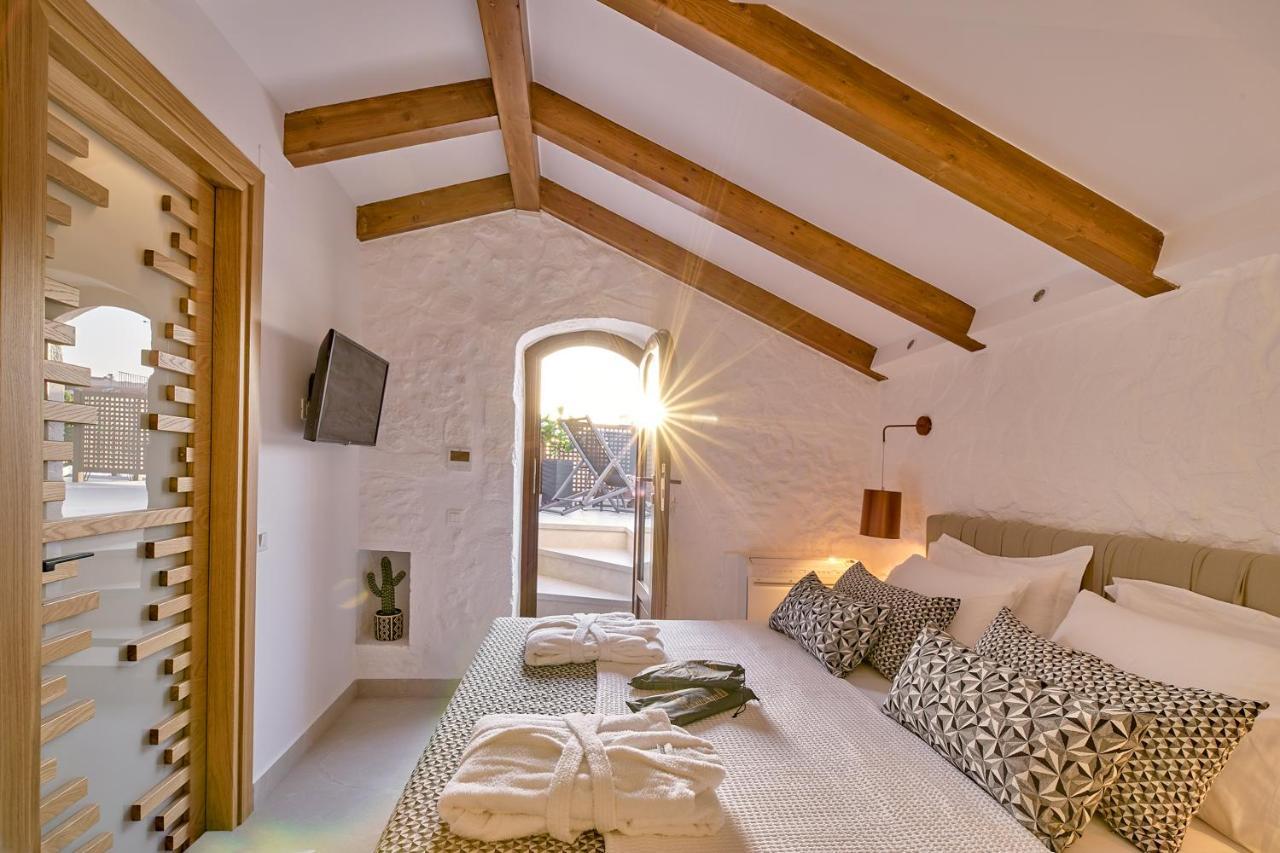 Vista Del Porto Luxury Suites Ретимно Екстериор снимка