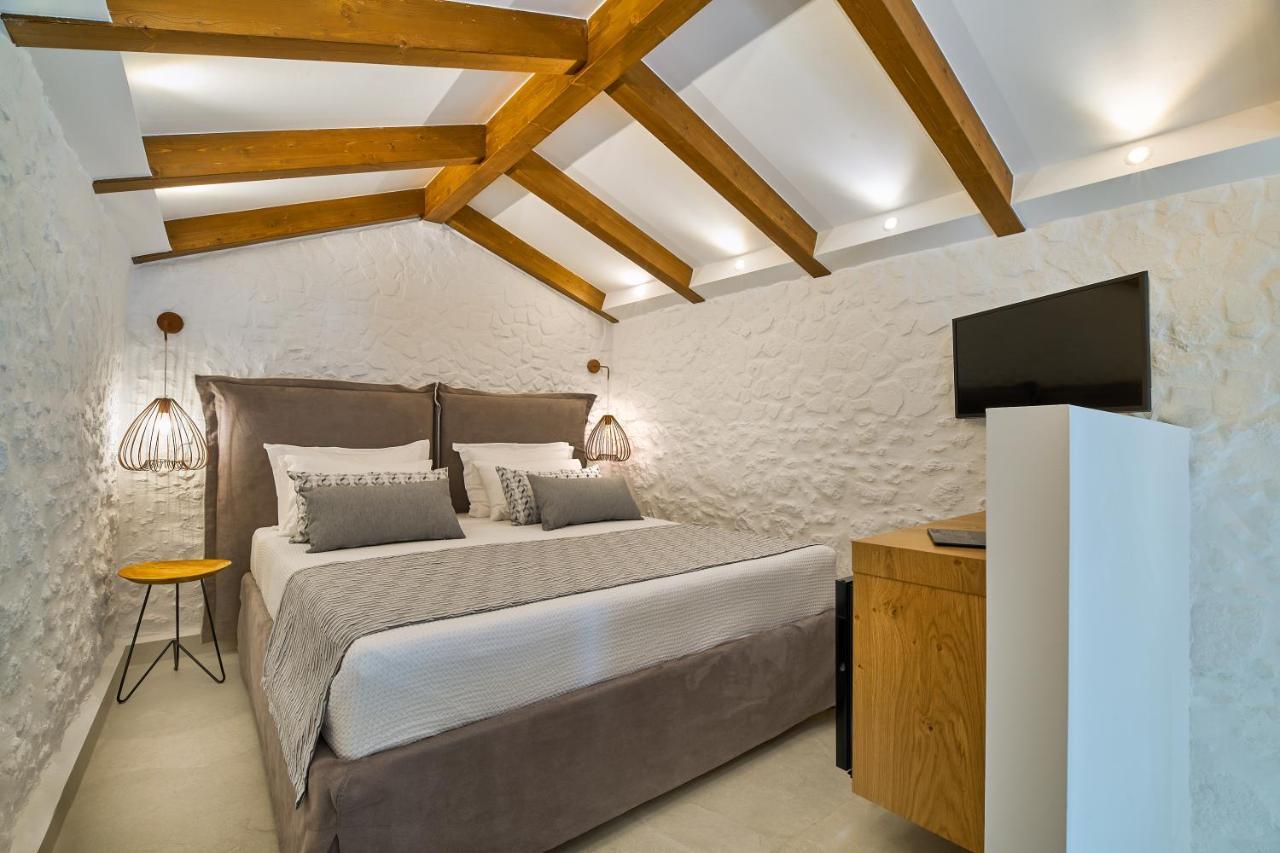 Vista Del Porto Luxury Suites Ретимно Екстериор снимка